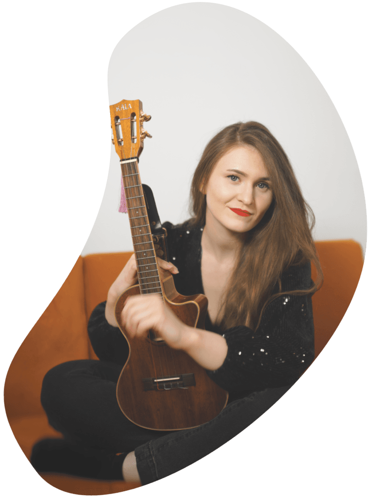 Zdjęcie profilowe 2 z ukulele KAROLINA KOWALSKA założycielka dzięki za dźwięki - warsztatów ukulele dla kobiet w ramce